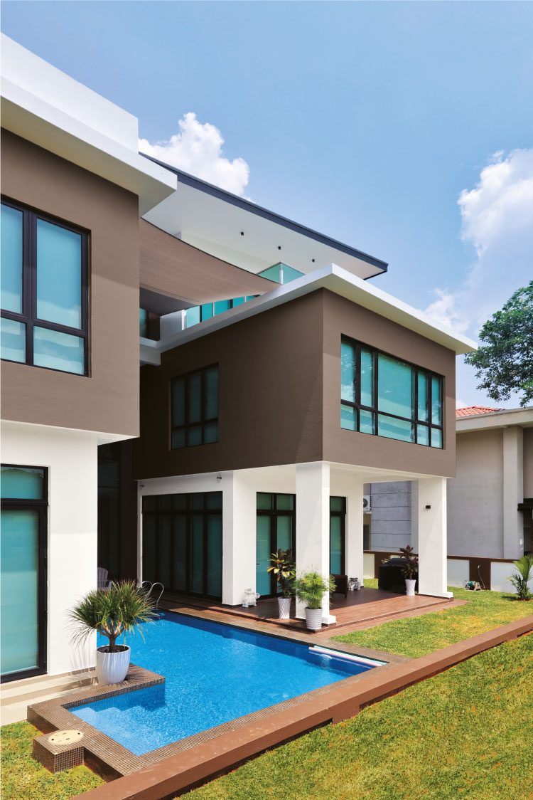 Jotun 9918 Morning Fog 10254 Brown Soil 10336 Fudge