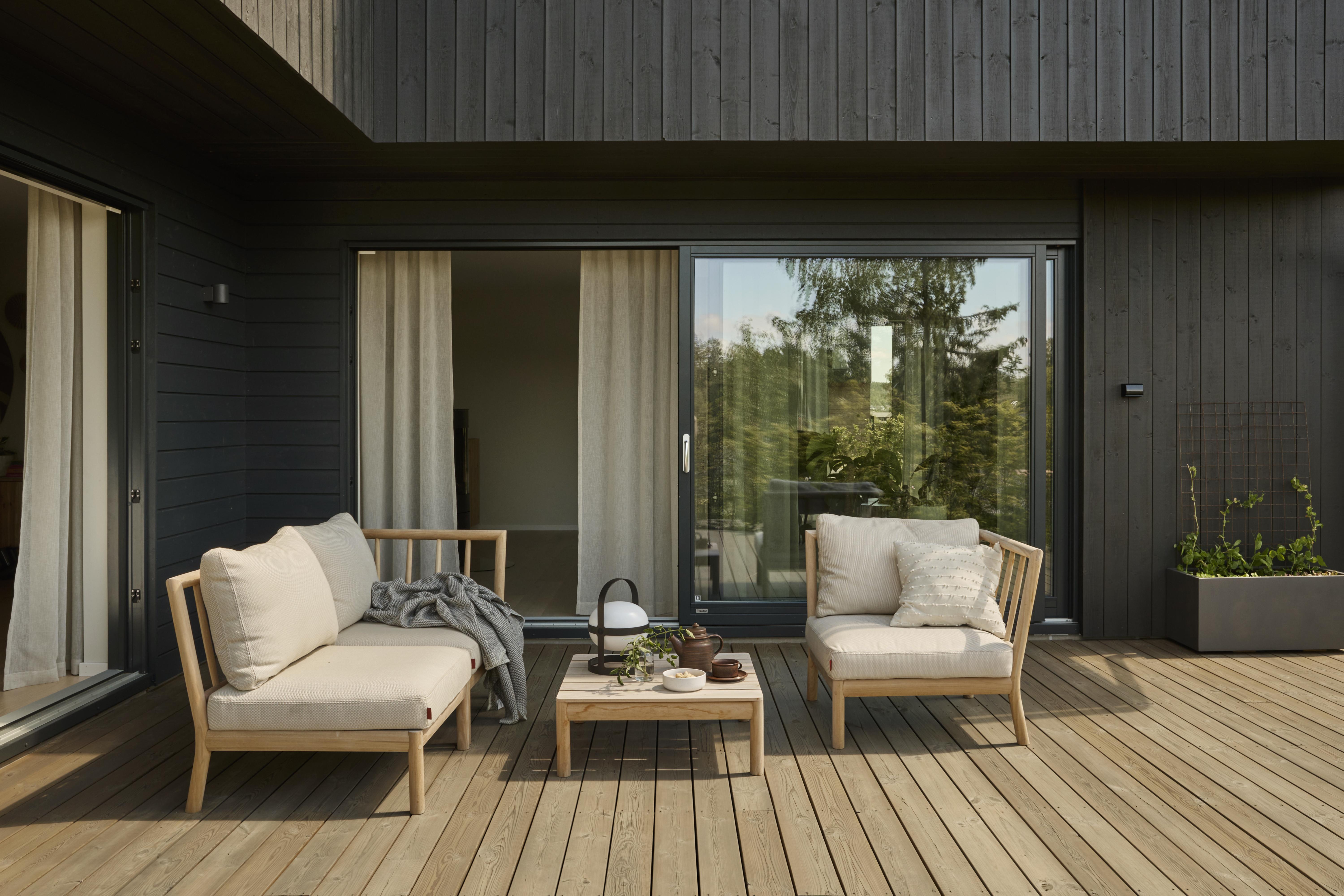 Alt om å beise terrassen