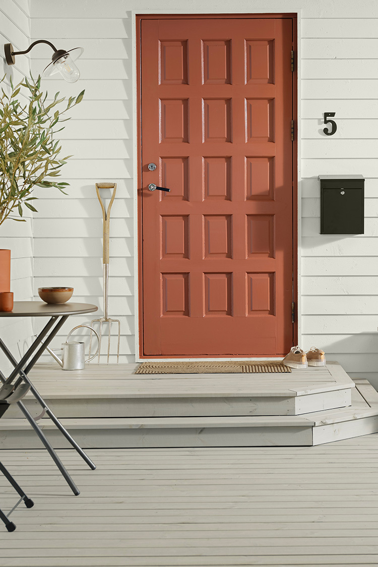 Jotun 10478 Skyggehvit 20118 Amber Red 9073 Shimmergrå