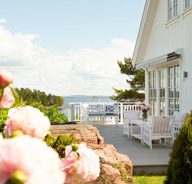 Hvordan vaske vegg ute