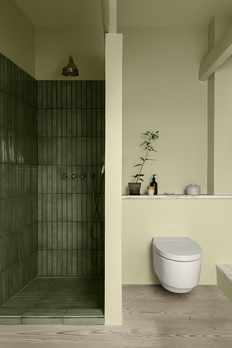 Bad malt i fargen Jotun 8596 Sunny Green med Lady Aqua Matt