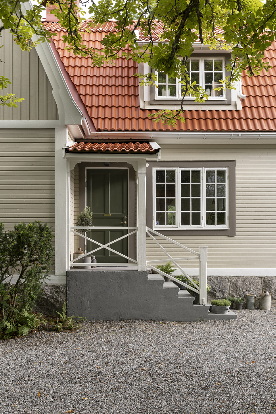 hus målat i Jotun Ljus hampa