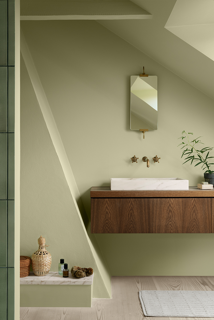 Bad malt i fargen Jotun 8596 Sunny Green med Lady Aqua Matt